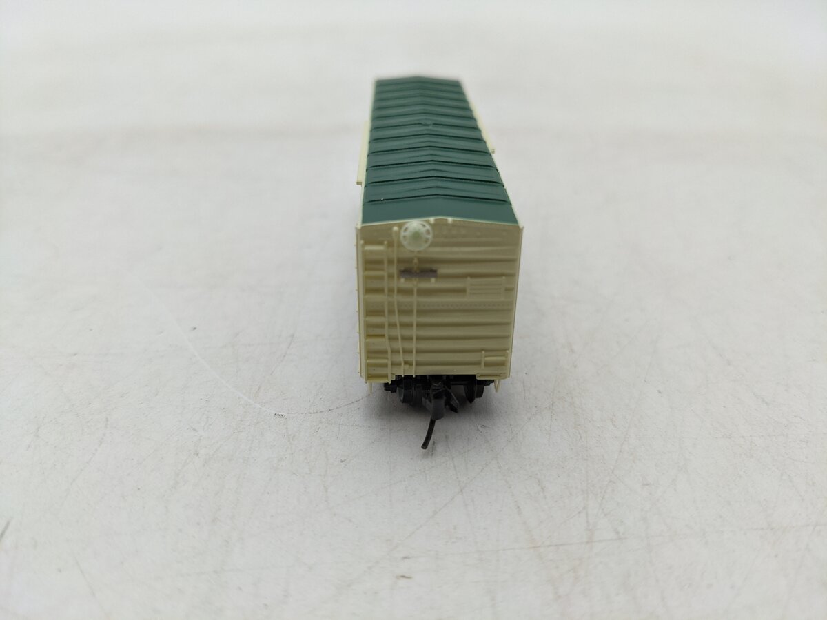 Micro-Trains 07400147 N Donald J. Trump Presidential Car 2025-2029 LN/Box