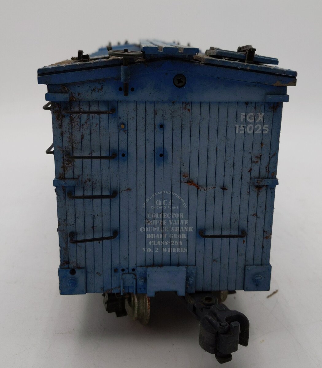USA Trains R1649 Dole Pineapple Reefer #15025