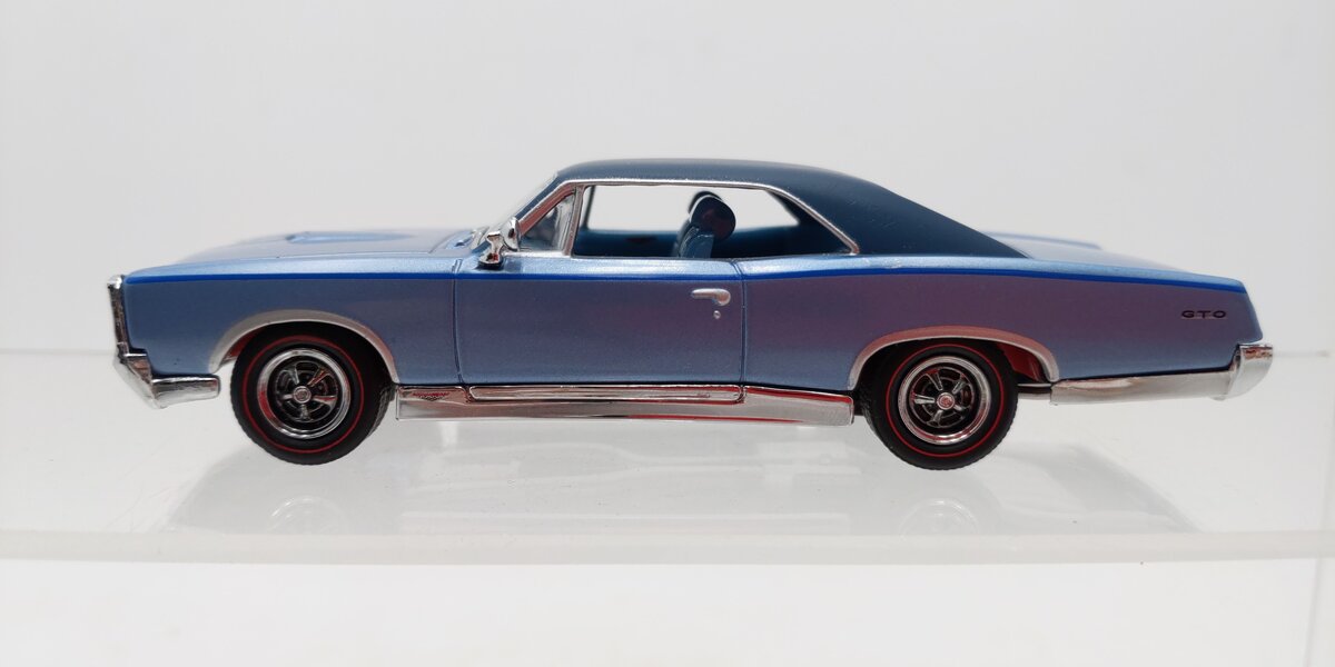 Matchbox 5421 1:43 1967 Pontiac GTO EX