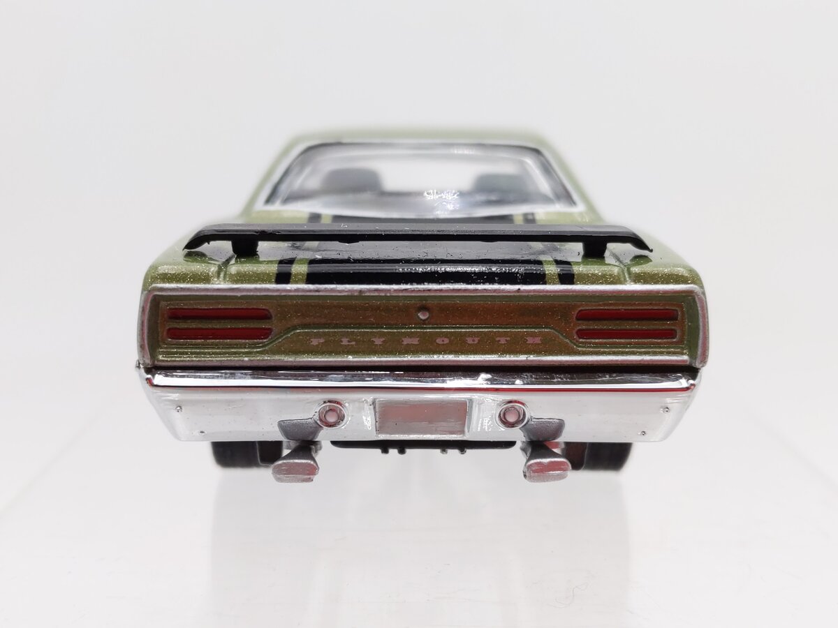 Matchbox YMC04-M 1:43 Die Cast Muscle Machines 1970 Plymouth Road Runner EX