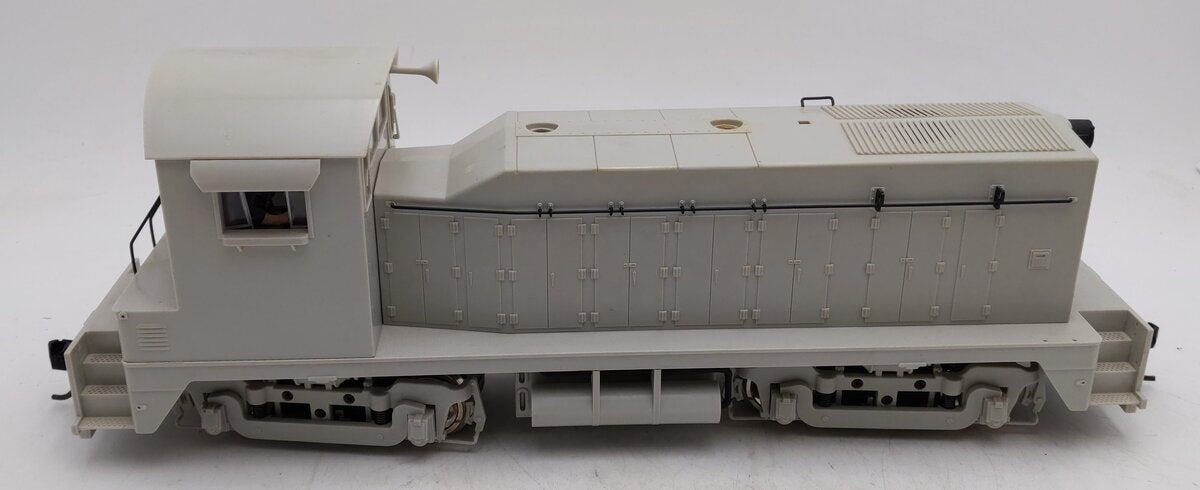 USA Trains 22000 G Undecorated NW2 Diesel Locomotive Powered Cow Unit EX/Box