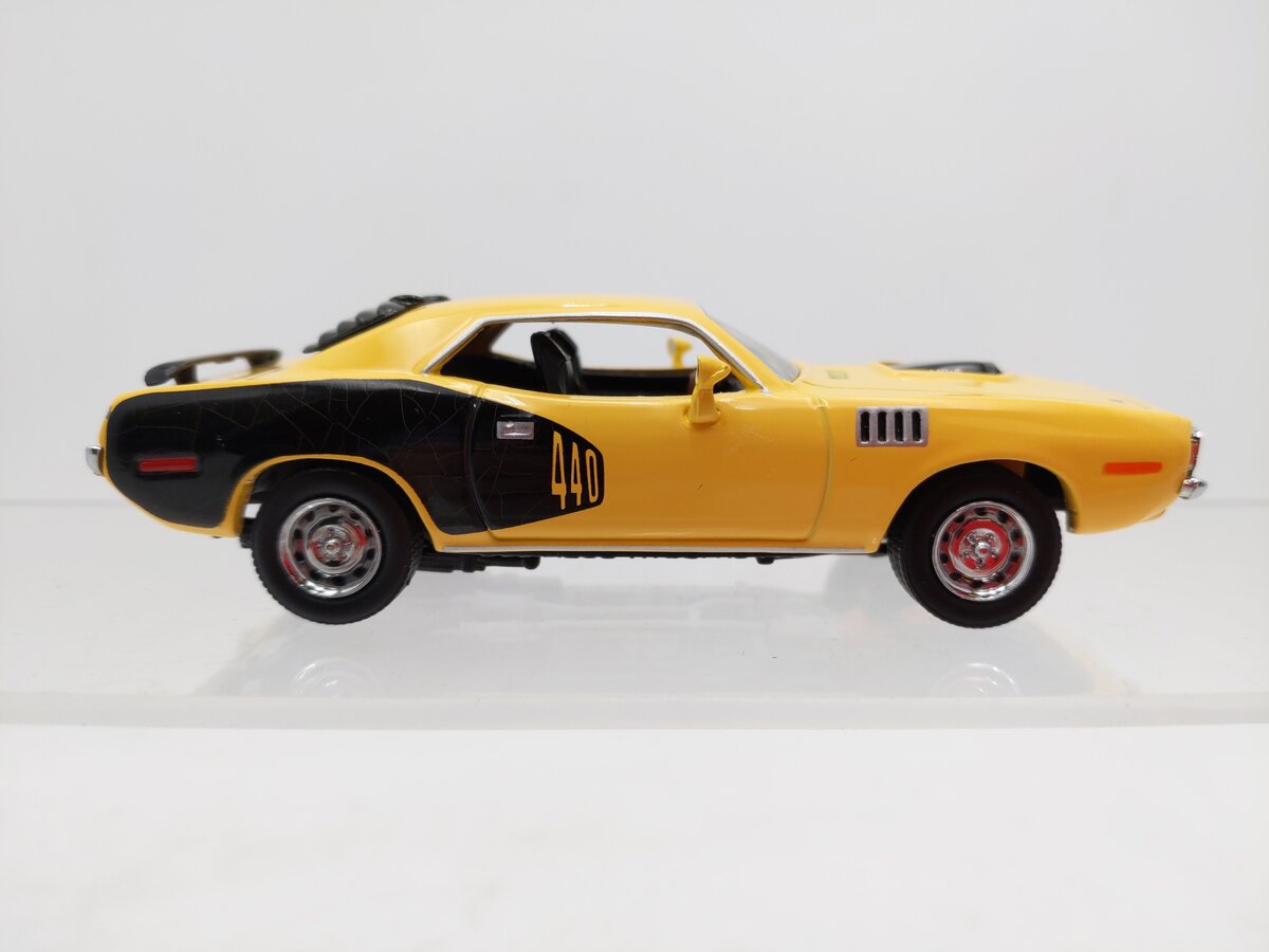 Matchbox YMCO2 1:43 Scale 1971 Plymouth 'Cuda 440 EX