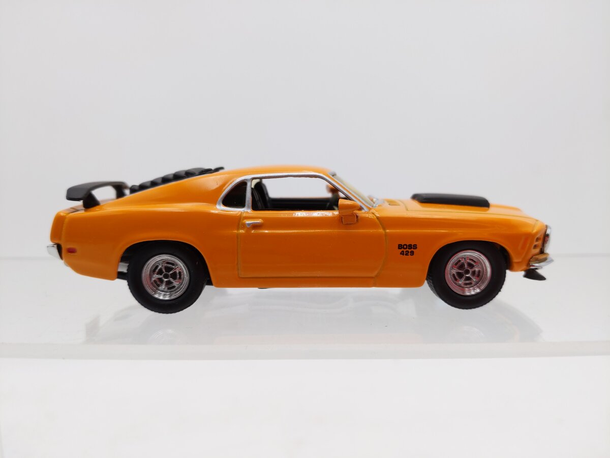 Matchbox YMC05-M 1:43 Die Cast 1970 Boss Mustang Vehicle EX