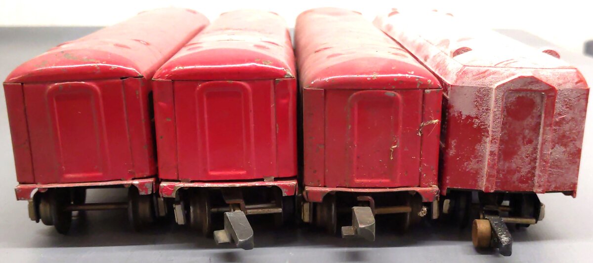American Flyer Vintage S Red New Haven Passenger Cars: 495, 651 [4]