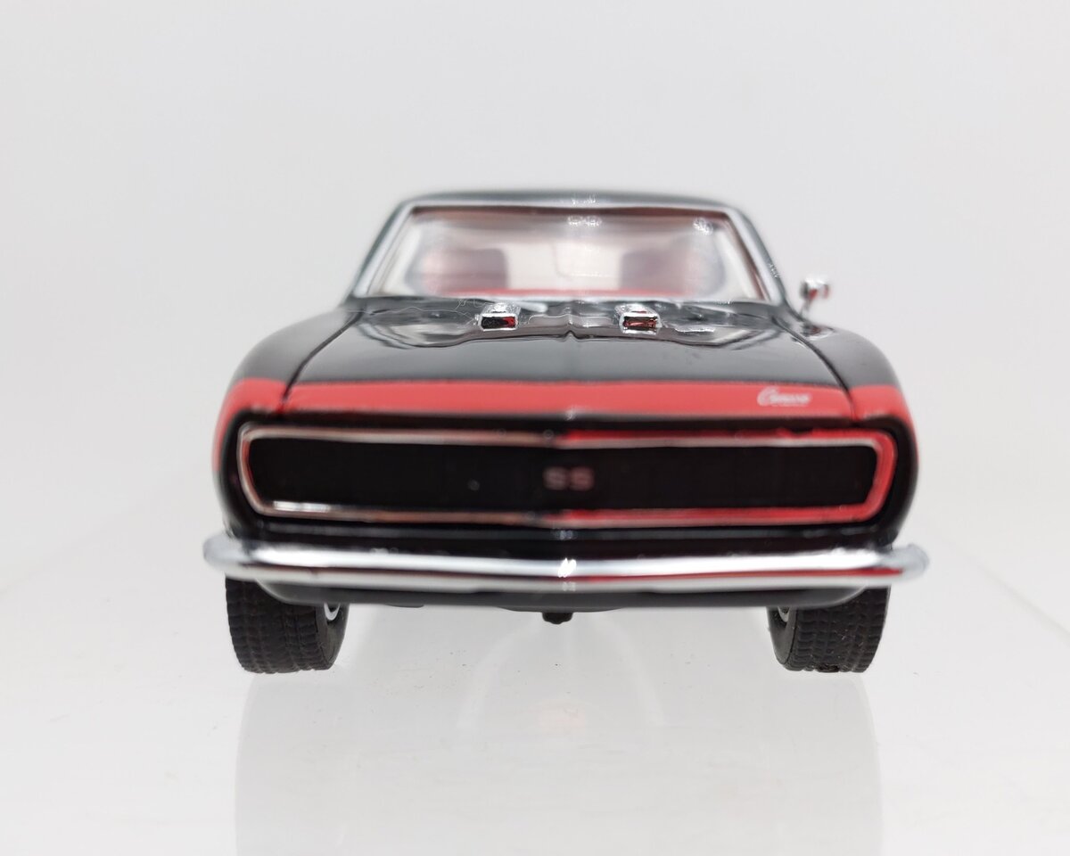 Matchbox YMC06-M 1:43 1968 Black W/Red Interior Chevrolet Camaro EX