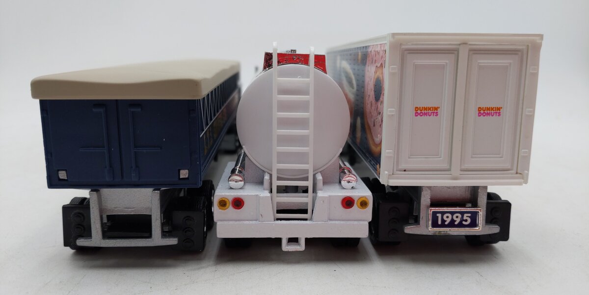Lionel & Dunkin Donuts 1:43 Scale Tractor Trailers [3] LN/Box