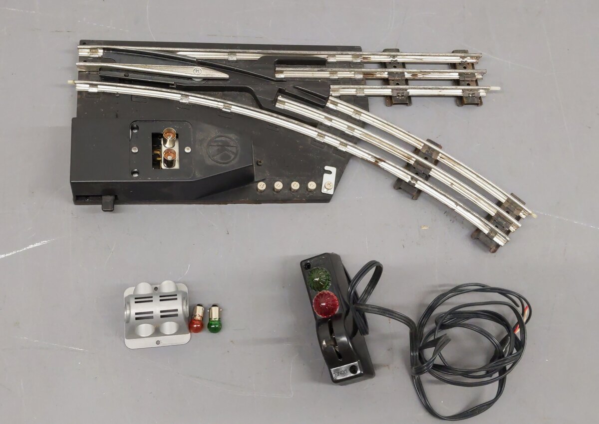 K-Line K-0376 O 42" Right Hand Remote Control Switch Turnout EX/Box