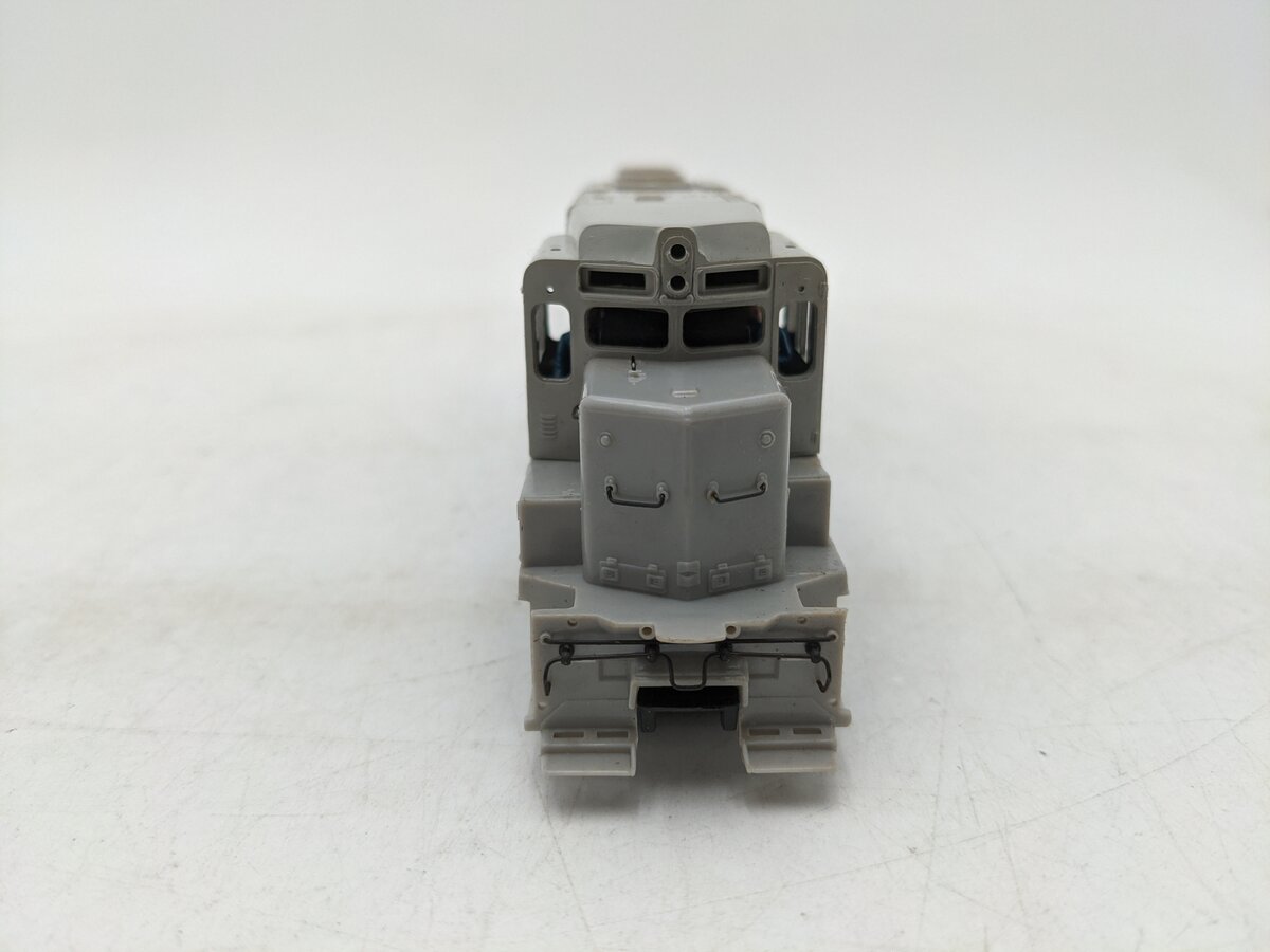 Bachmann 41-0828-D2 HO Undecorated GP-30 Diesel Locomotive EX/Box