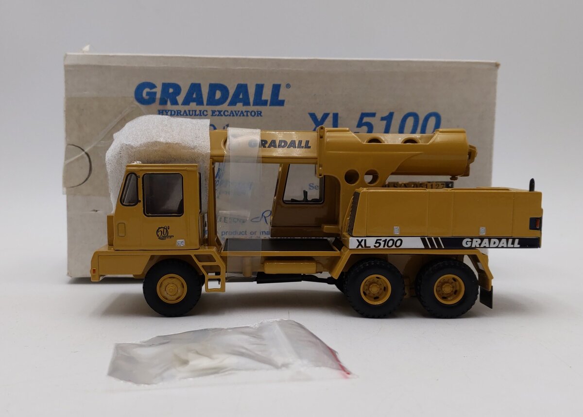 Gradall 1:50 Scale 50TH Anniversary 1946-1996 Hydraulic Excavator XL5100 NIB