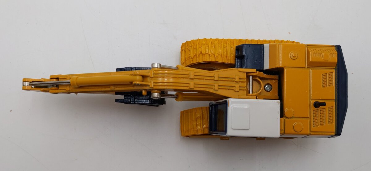 Diapet 1:50 Scale Komatsu PC200 Excavator LN/Box