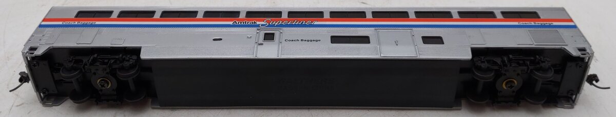 Walthers 932-6151 HO Scale Amtrak Superliner Coach-Baggage Car EX/Box