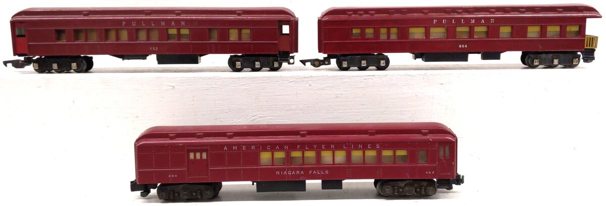 American Flyer S Assorted Red Passenger Cars: 953, 652, 654 [3] VG