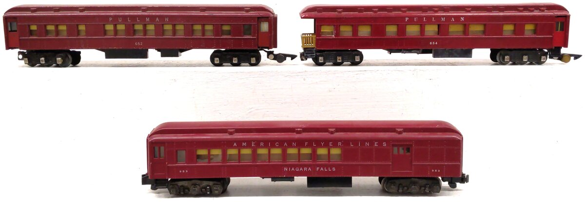 American Flyer S Assorted Red Passenger Cars: 953, 652, 654 [3] VG