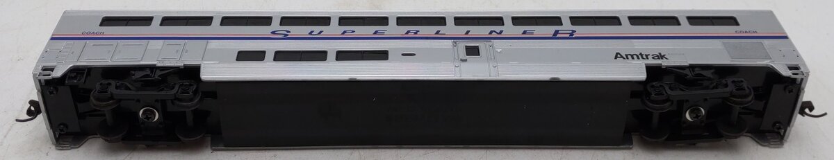 Walthers 932-6101 Amtrak 85' Superliner II Coach Car #34102-34139 EX/Box