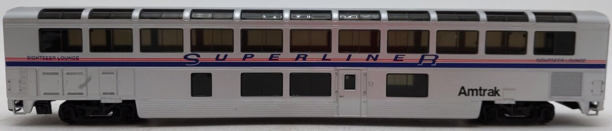 Walthers 932-6121 HO Amtrak Sightseer Lounge 85' Superliner II Car EX/Box