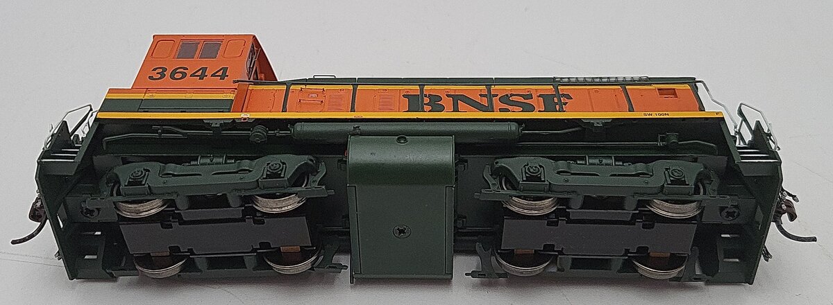 Athearn 95805 HO Scale BNSF SW1000 Diesel Switcher #3644 EX/Box
