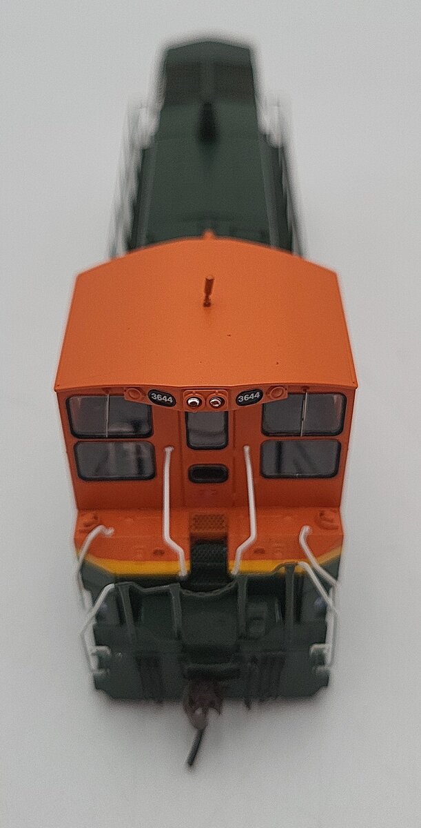 Athearn 95805 HO Scale BNSF SW1000 Diesel Switcher #3644 EX/Box
