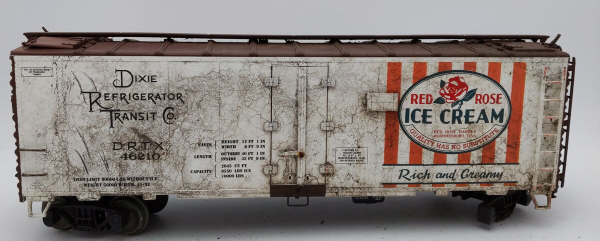 Aristo-Craft 46210 G Scale Red Rose Ice Cream-2 Reefer Car