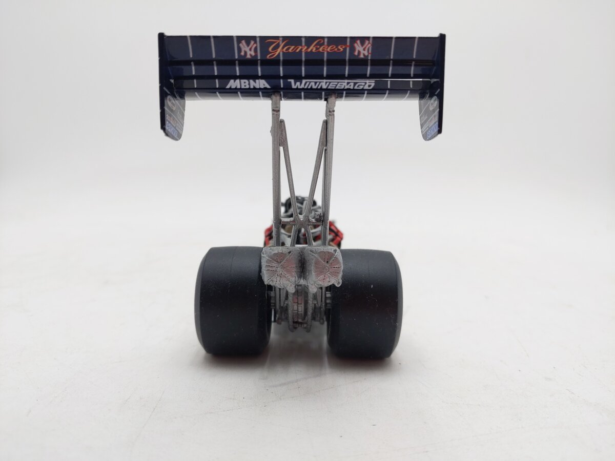 Action Racing 1:24 Yankees Mike Dunn 2001 Top Fuel Dragster Model EX/Box