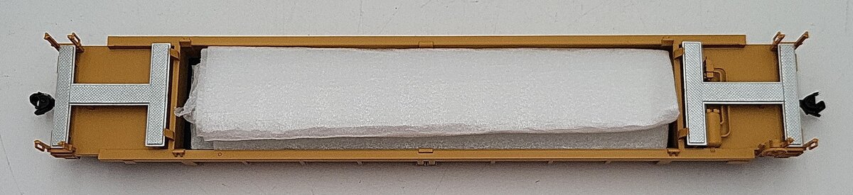Evemodel C8749 HO Scale Well Car EX/Box