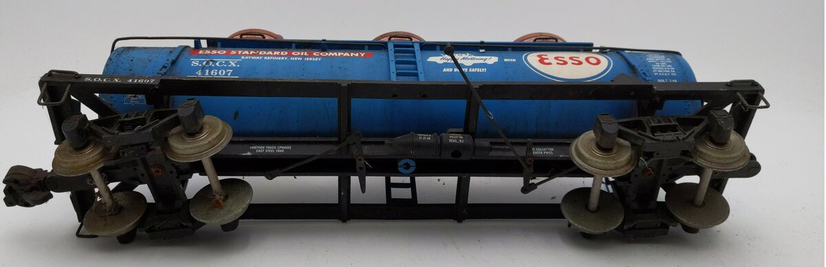 Aristo-Craft 41607 G Scale ESSO 3 Dome Tank Car VG
