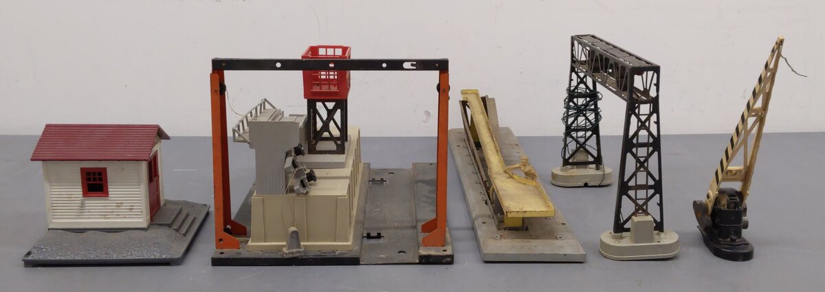 Lionel Vintage O Gauge Accessories: 362, 252, 450, 125, 342 [5] VG