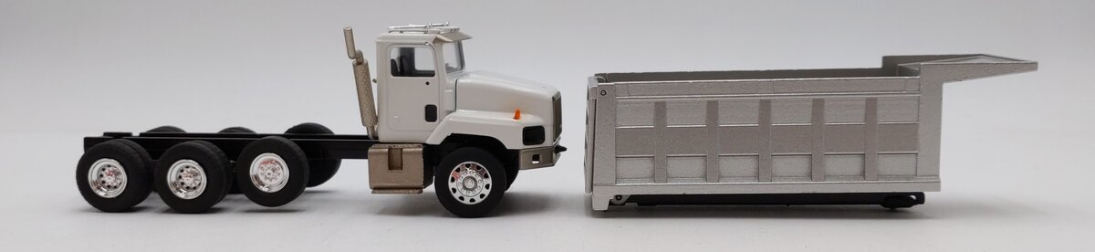 Conrad 64105 1:50 International Paystar 5600i Dump Truck VG/Box