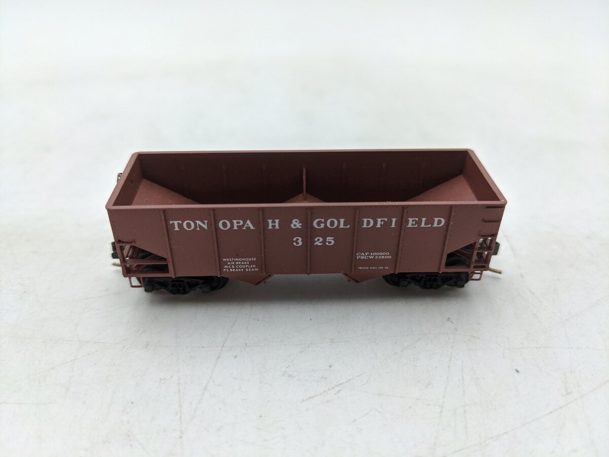 Micro-Trains 05600100 N Tonopah & Goldfield 33' Twin Bay Rib Side Hopper #325 EX/Box