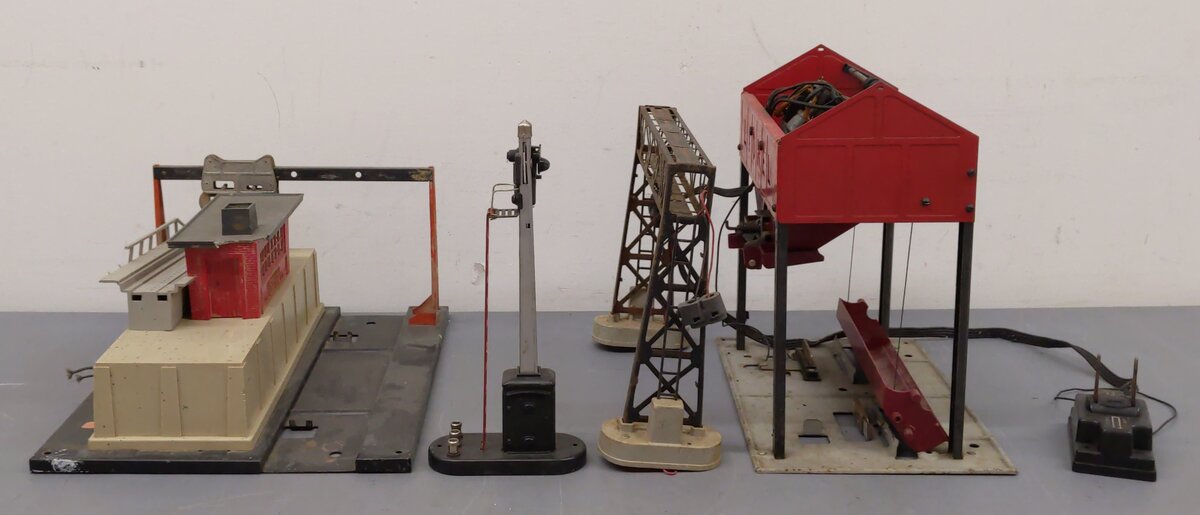 Lionel Vintage O Accessories: 342, 151, 450, 497 [4] VG