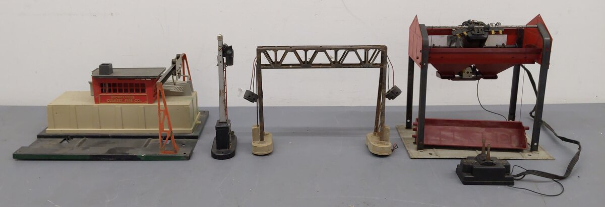 Lionel Vintage O Accessories: 342, 151, 450, 497 [4] VG