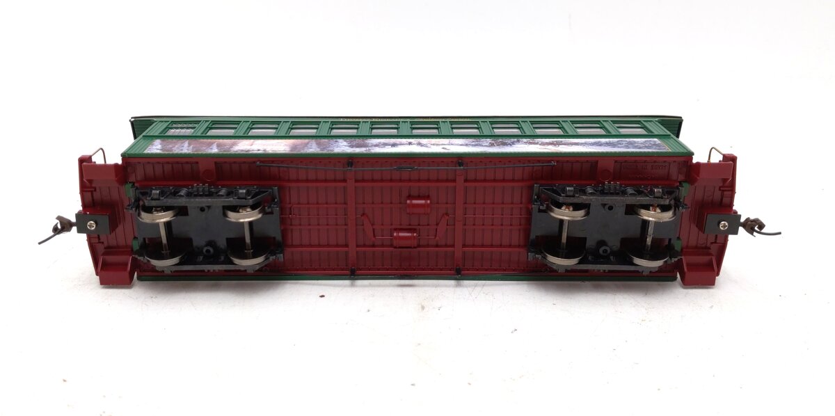 Bachmann 14-07959-002 On30 Hawthorne Village Kinkade Coach Car W/ Track NEW