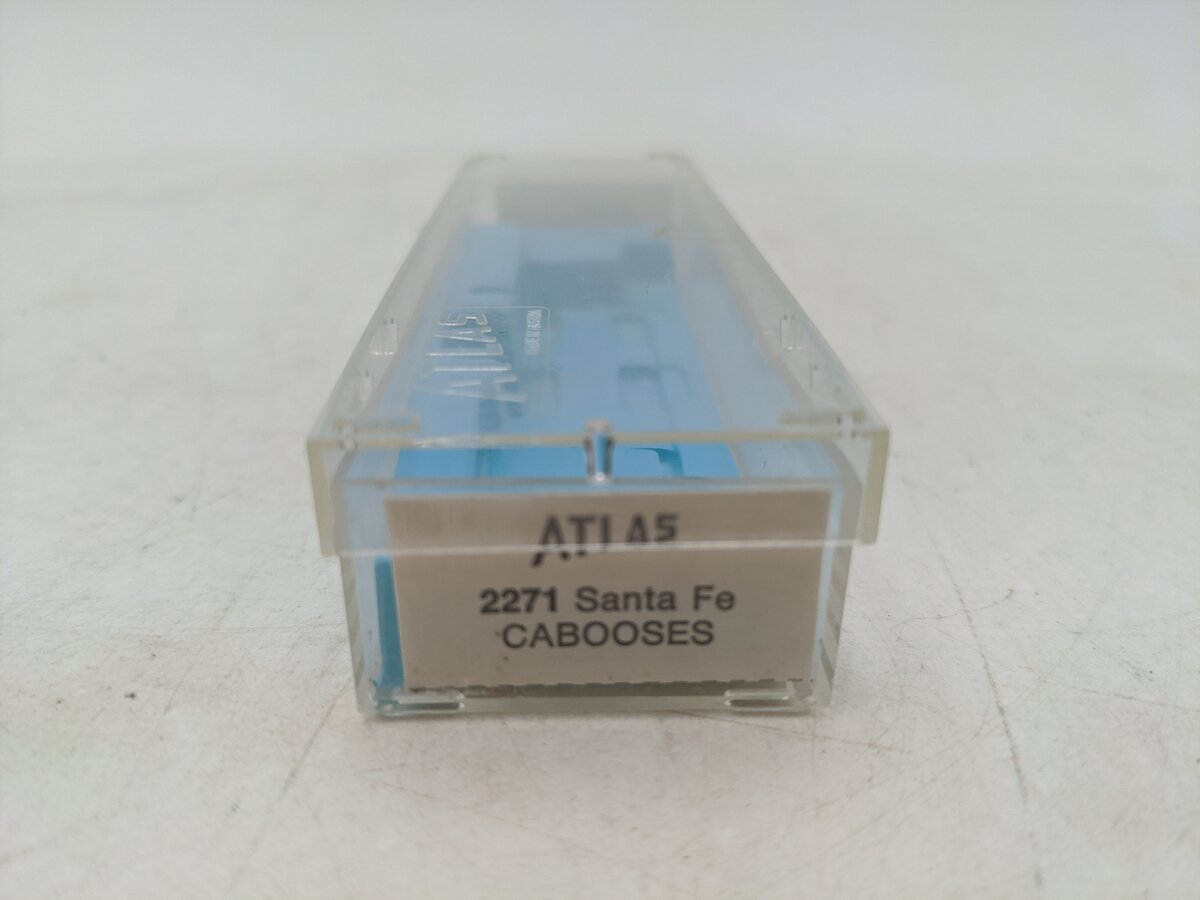 Atlas 2271 N Scale Atchison Topeka Santa Fe Caboose #1951 EX/Box