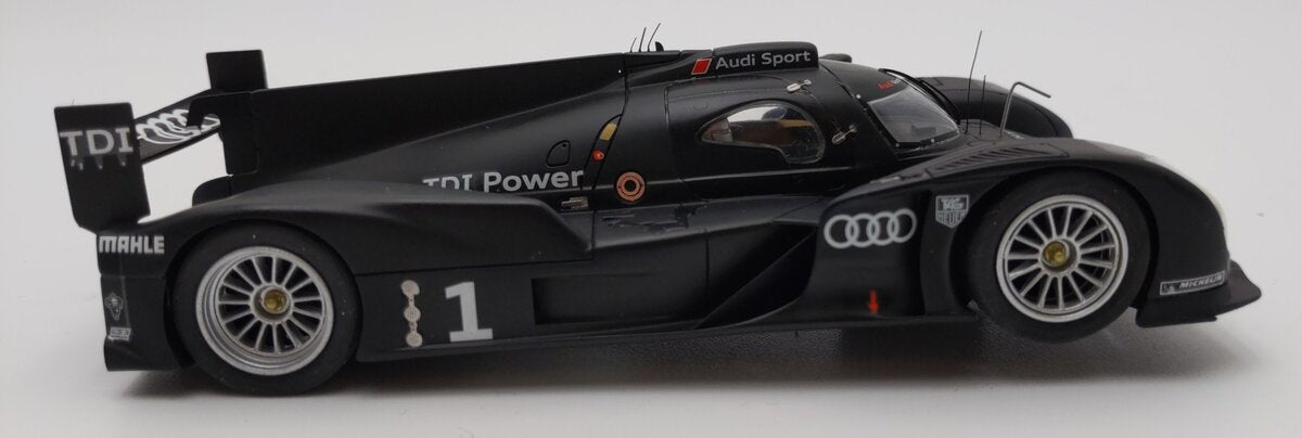 Le Mans Miniatures 132056M 1:32 Audi R18 Presentation 2011 EX/Box