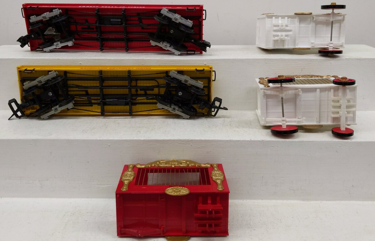 Bachmann G Flatcars with 3 Wagons & Circus Animals #162 #177 VG