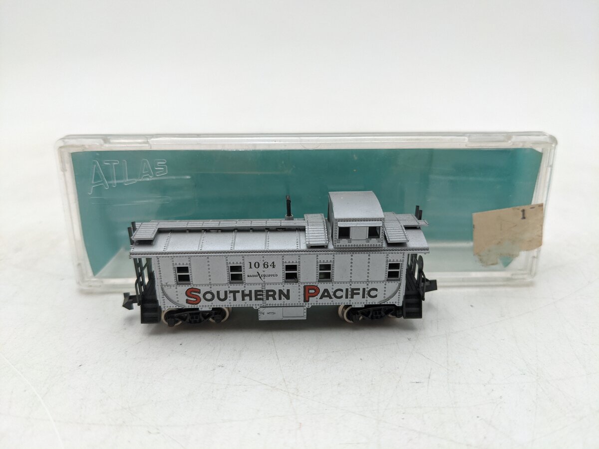 Atlas 3561 N Scale Southern Pacific Cupola Caboose EX/Box