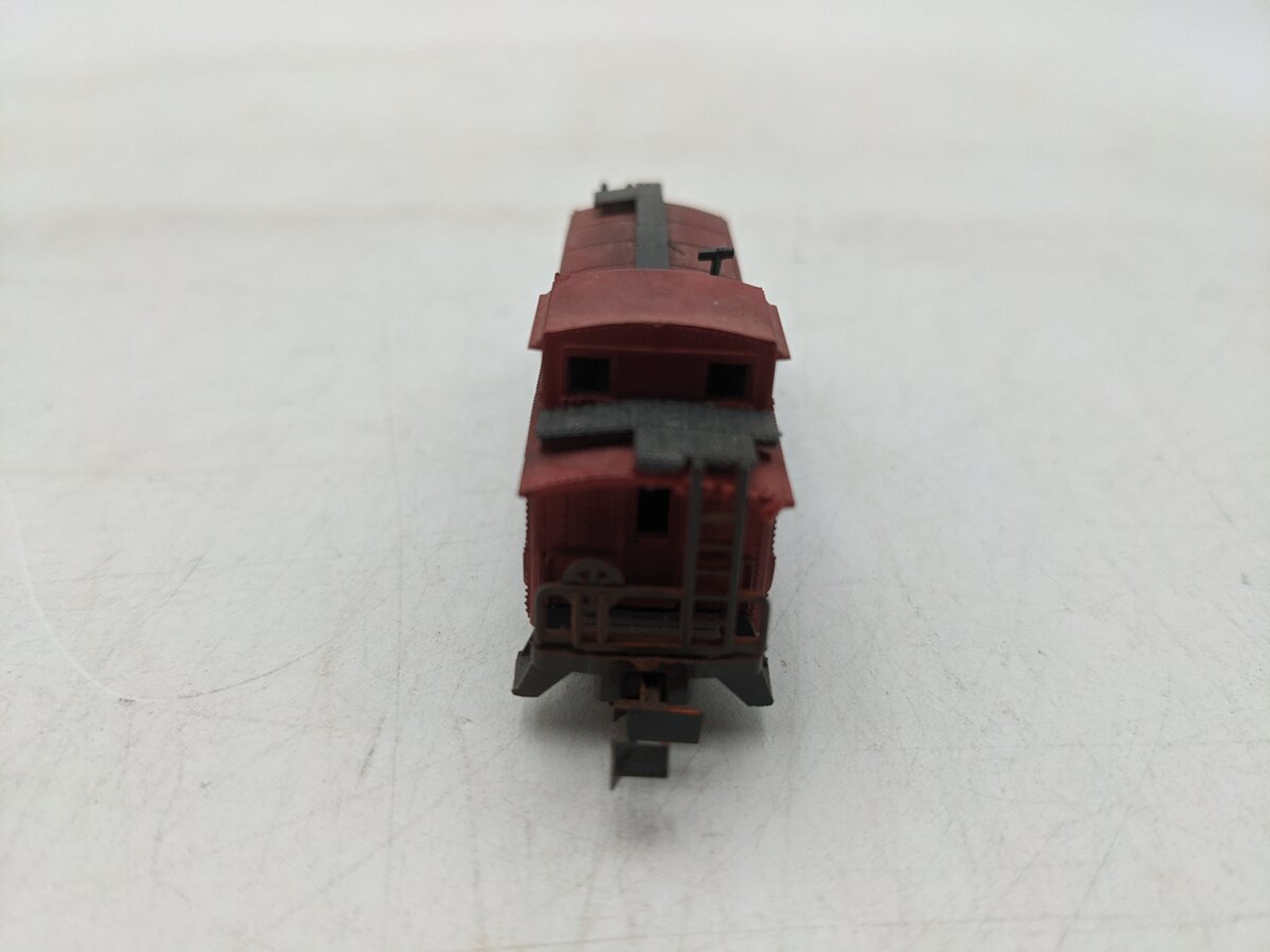 Minitrix 3272 N Scale ATSF Caboose #1951-Weathered EX/Box