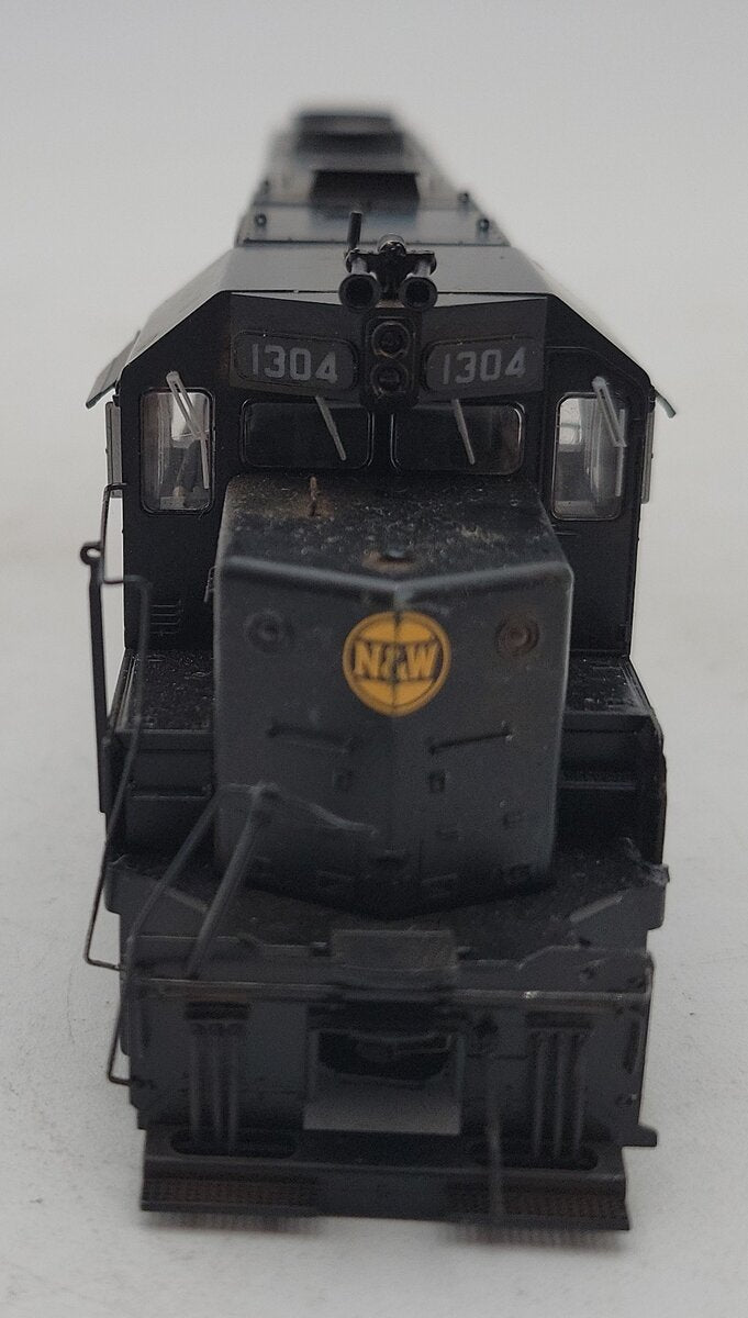 MTH 80-2166-1 HO Scale Norfolk & Western GP-35 Diesel with Proto-Sound 3.0 VG