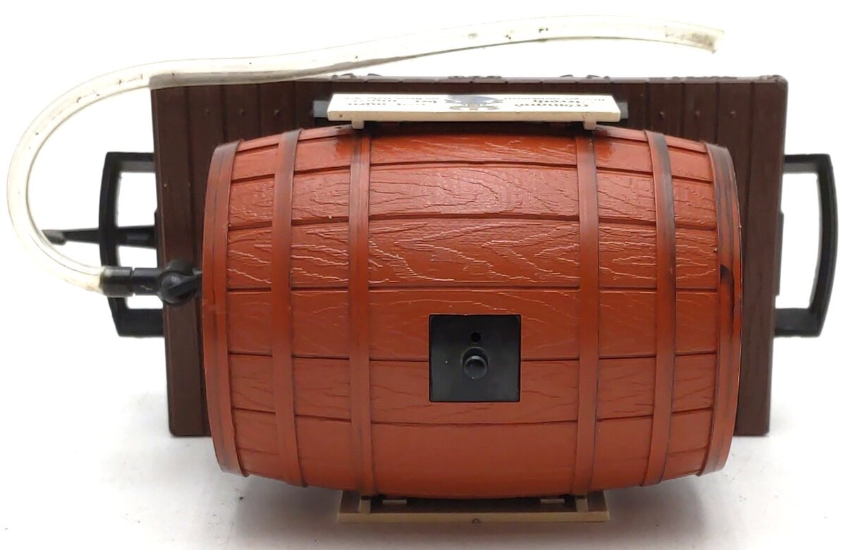 LGB 4047 G Scale Flatcar with Ferdinand Pieroth Whiskey Barrel VG