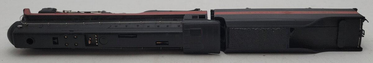Bachmann 41-0658-A4 HO Scale N&W J-Class 4-8-4 Steam Engine & Tender #610 EX
