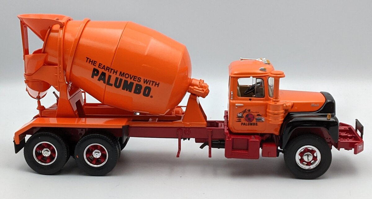 First Gear 19-2290 1:34 R-Model Palumbo Mack Cement Mixer LN/Box