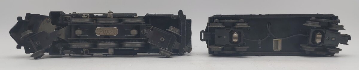 Lionel 2026 Vintage O 2-6-4 Die-Cast Steam Locomotive w/ 6466W Tender VG