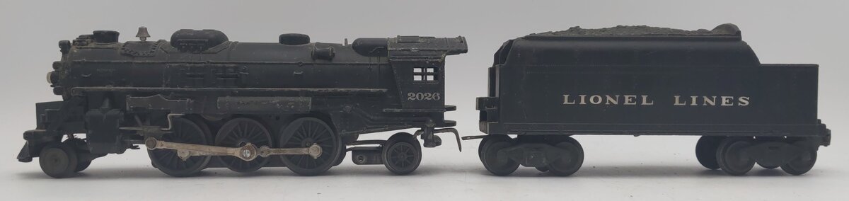 Lionel 2026 Vintage O 2-6-4 Die-Cast Steam Locomotive w/ 6466W Tender VG