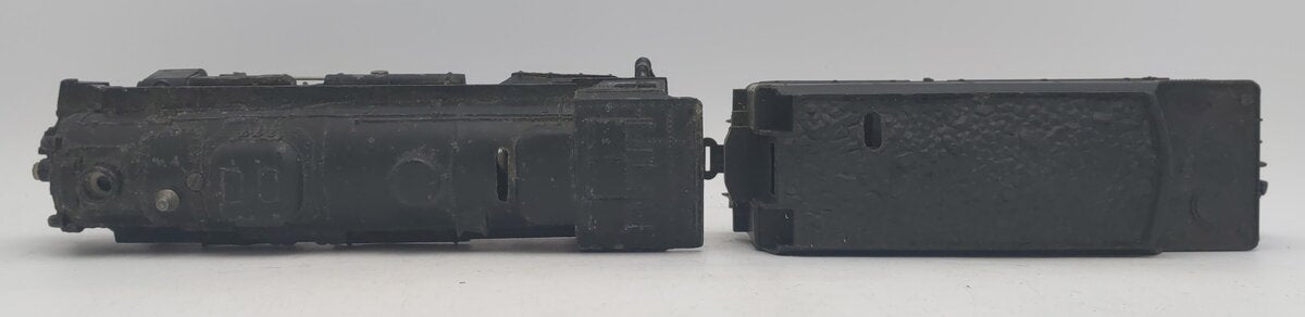 Lionel 2026 Vintage O 2-6-4 Die-Cast Steam Locomotive w/ 6466W Tender VG