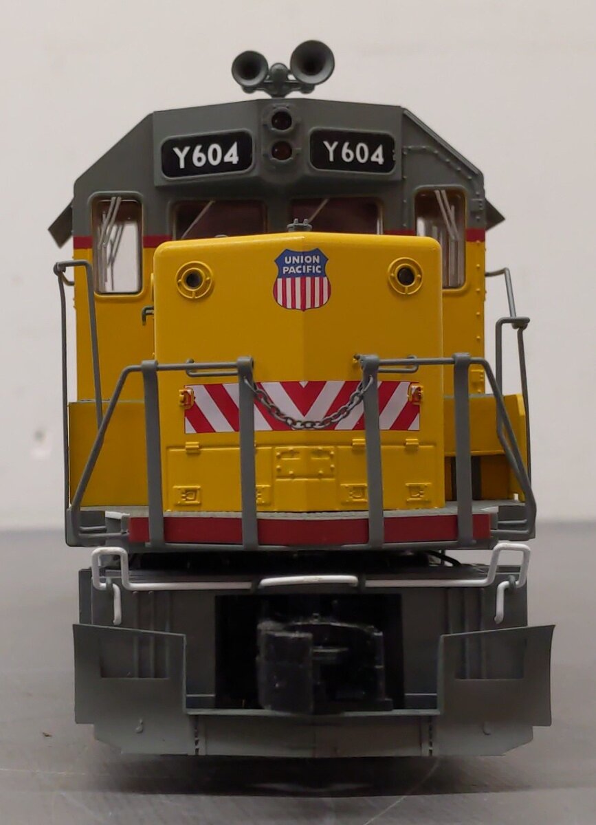 Atlas 0307-2 O Gauge Union Pacific Trainman GP15 Diesel Locomotive #604 (3-Rail) LN/Box