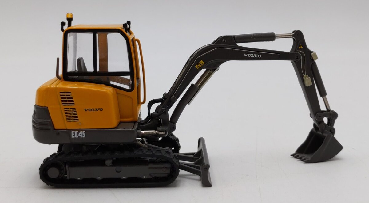 Motorart 1:32 Scale Volvo EC45 Compact Excavator LN/Box