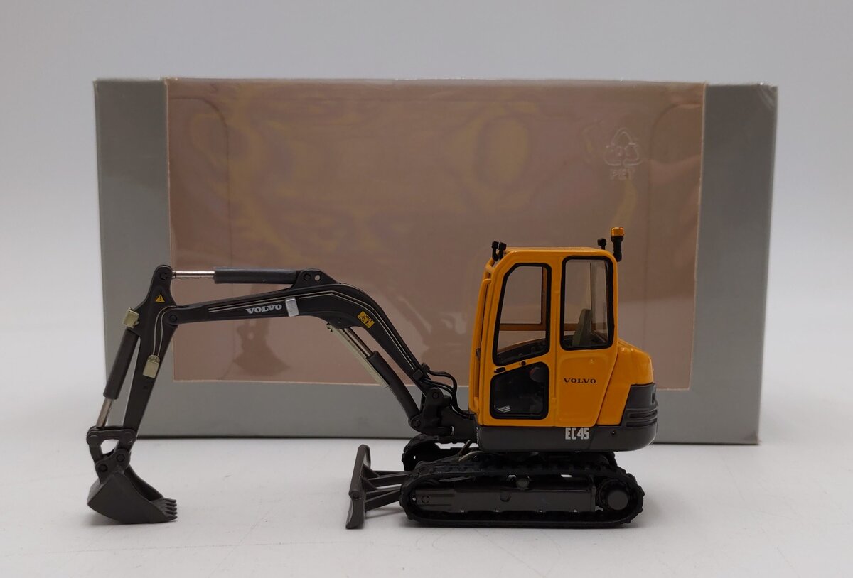 Motorart 1:32 Scale Volvo EC45 Compact Excavator LN/Box