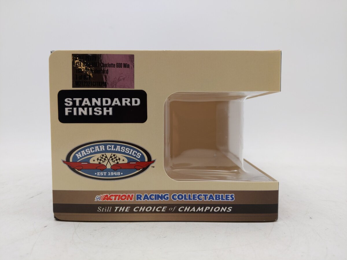 Lionel Racing 1:24 Kyle Petty #21 Citgo 1987 Charlotte 600 Win 1987 Thunderbird LN/Box