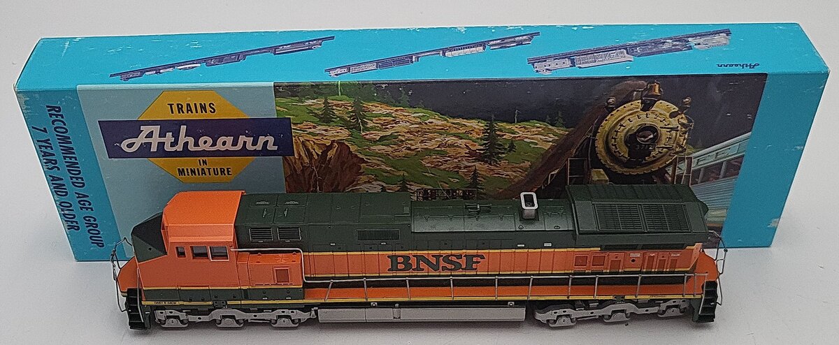 Athearn 3970 HO Scale BNSF Dash 9-44CW Non-Powered Diesel Locomotive EX/Box