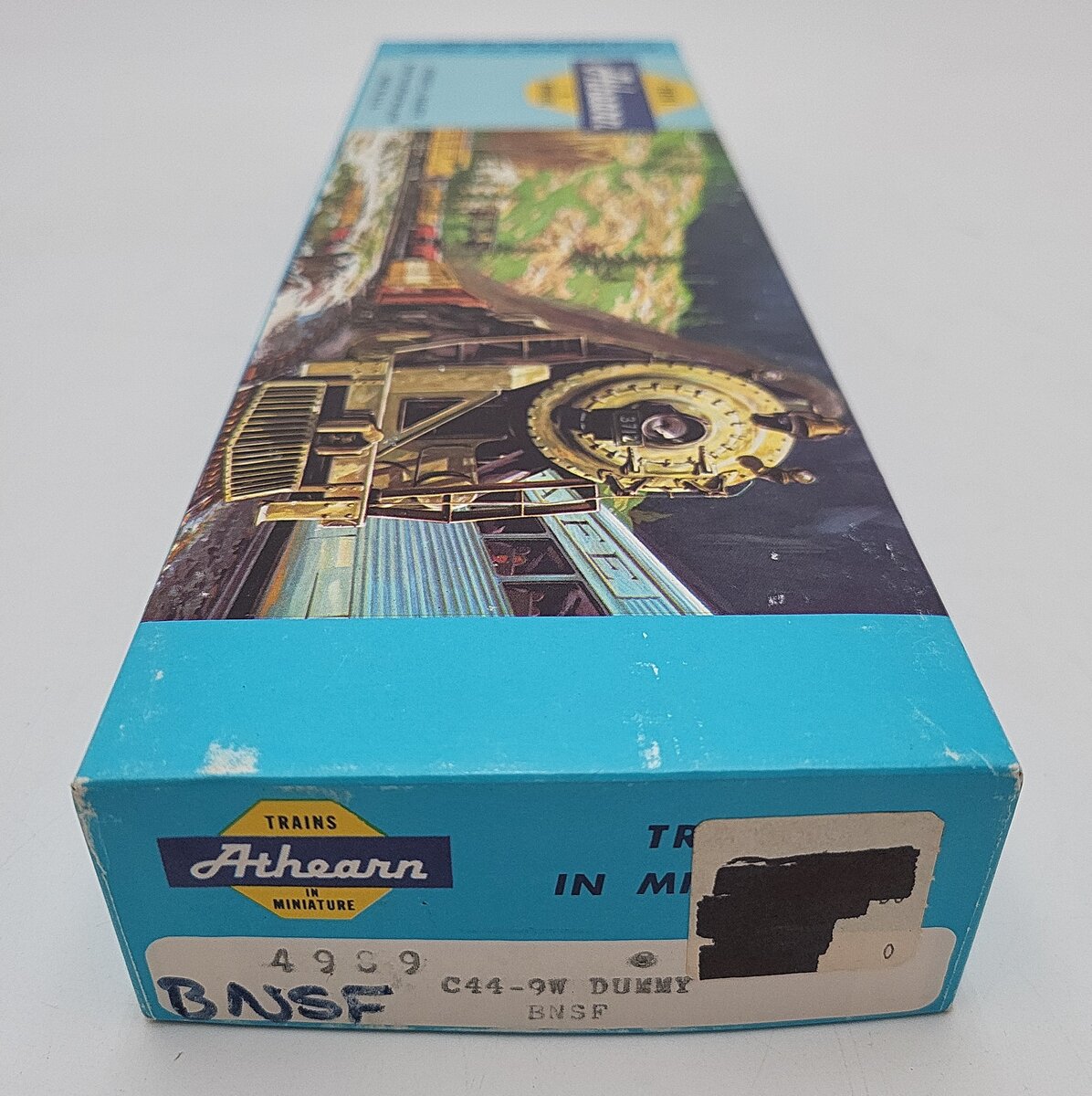 Athearn 3970 HO Scale BNSF Dash 9-44CW Non-Powered Diesel Locomotive EX/Box
