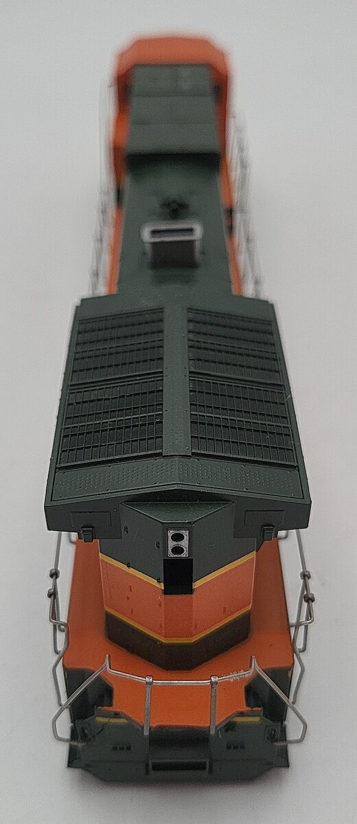 Athearn 3970 HO Scale BNSF Dash 9-44CW Non-Powered Diesel Locomotive EX/Box